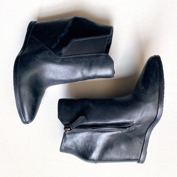 Kenneth Cole Sloane Wedge Bootie - Picture 2 of 7